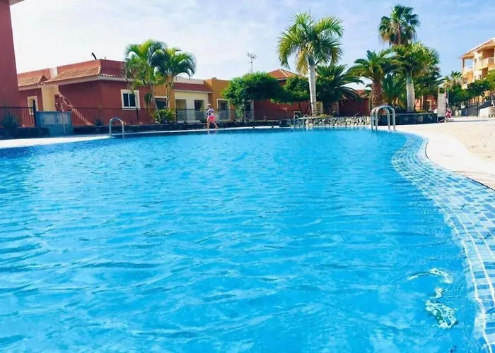 Ground-floor 1 Bedroom Condopool &wifi Costa Adeje *