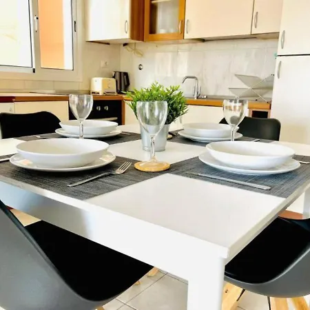 Ground-floor 1 Bedroom Condopool &wifi Costa Adeje * 칼라오살바헤